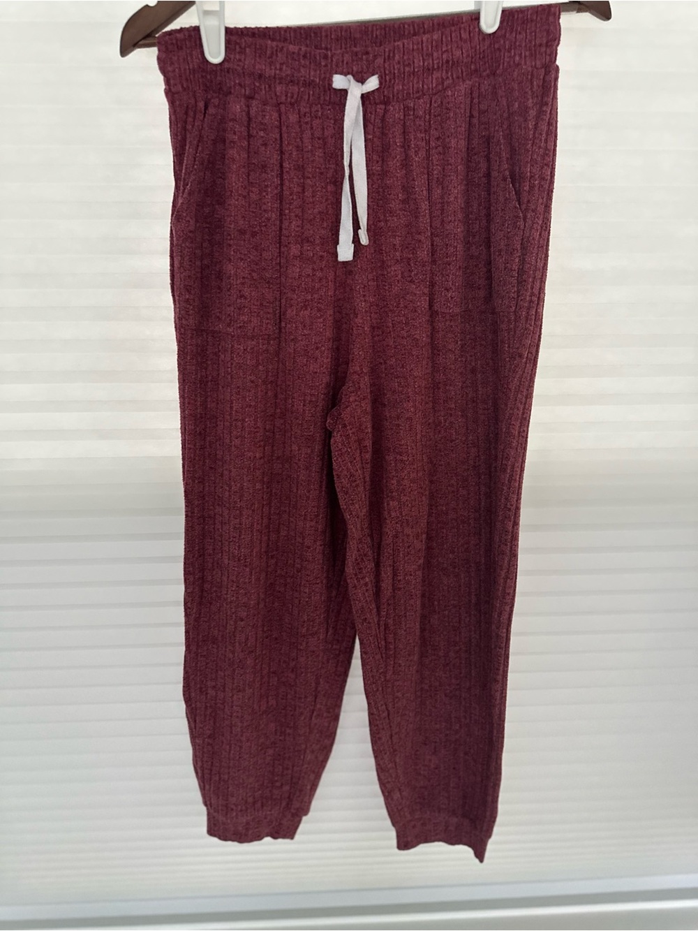 Maroon Wide-Ribbed Knit Loungewear Jogger Pants - Medium